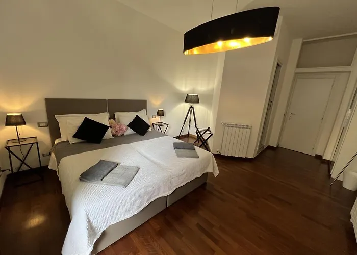 Emi's Bed & Breakfast 4*